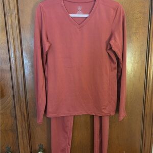 REI Women’s Base Layer set size Polar Tec Power Dry size M in rose color NWT